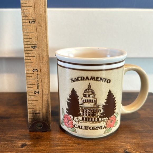 Sacramento, California coffee/tea mug poppy flower - Picture 5 of 6